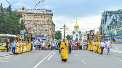 Молодежный крестный ход Молодежный крестный ход